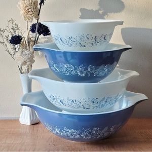 Vintage Pyrex Colonial Mist Cinderella Mixing Bowls Set of 4 Pyrex Nesting Bowls